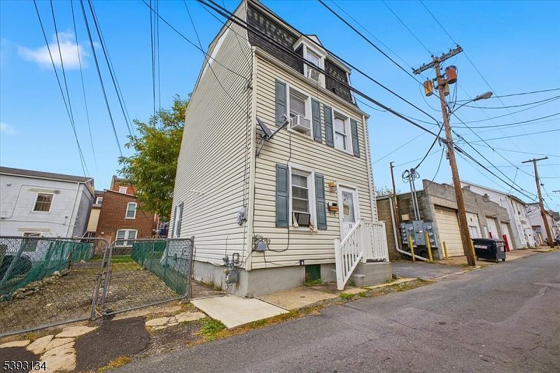 11 Cedar Aly Phillipsburg, NJ 08865 - Thumbnail 2