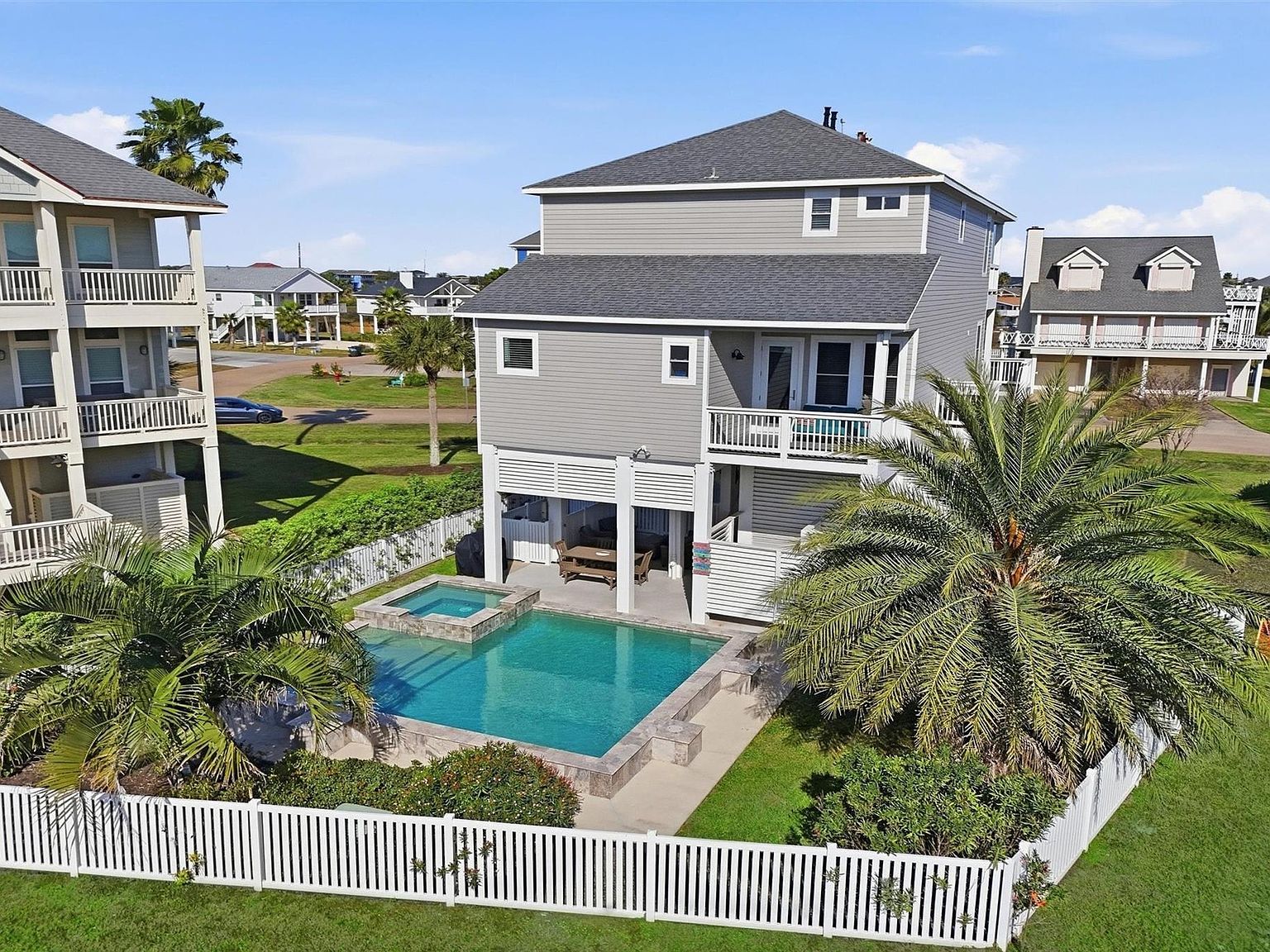 4106 Silver Reef Galveston, TX 77554 - Thumbnail 2