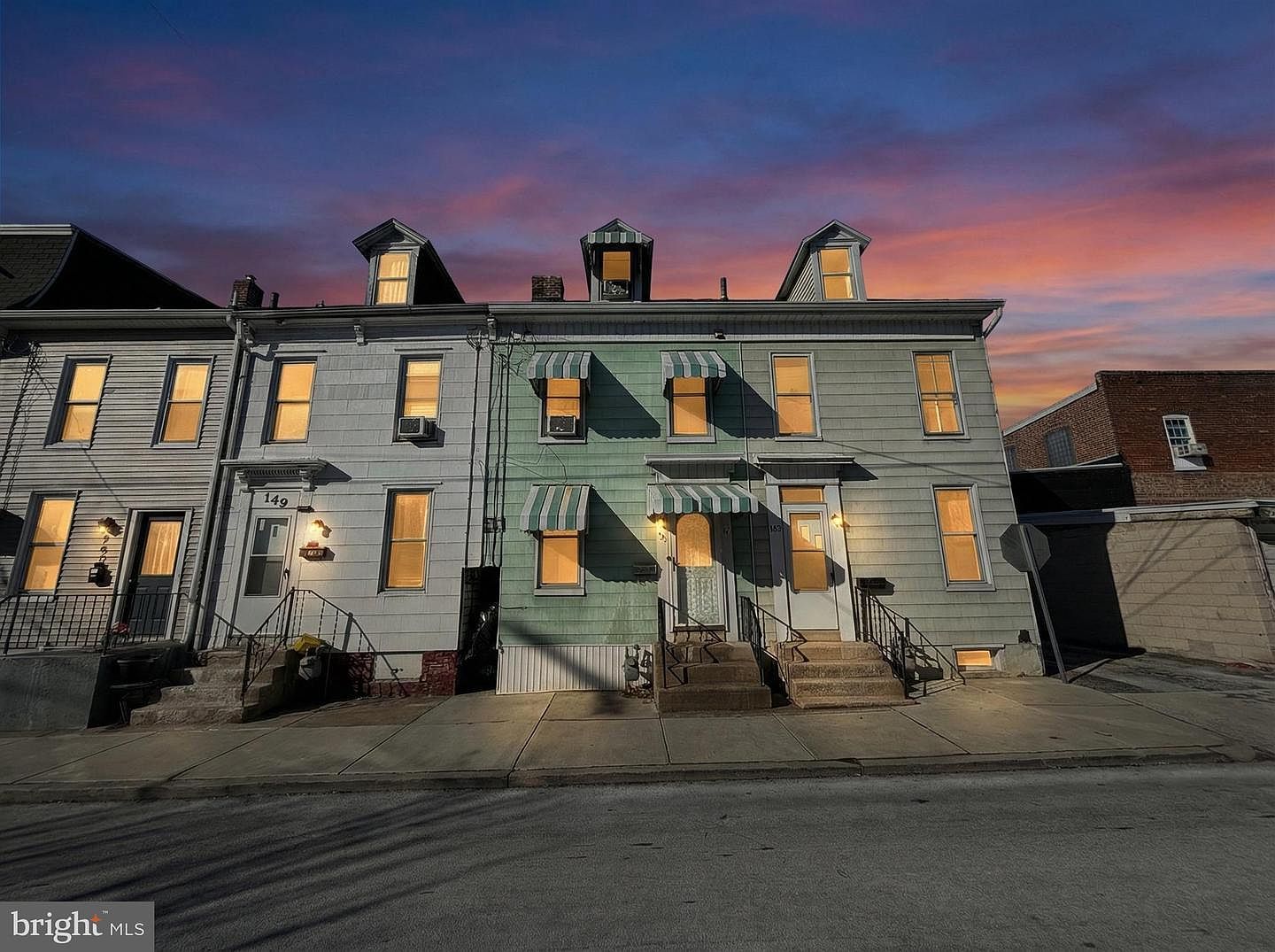 151 E Arch St York, PA 17401 - Thumbnail 2