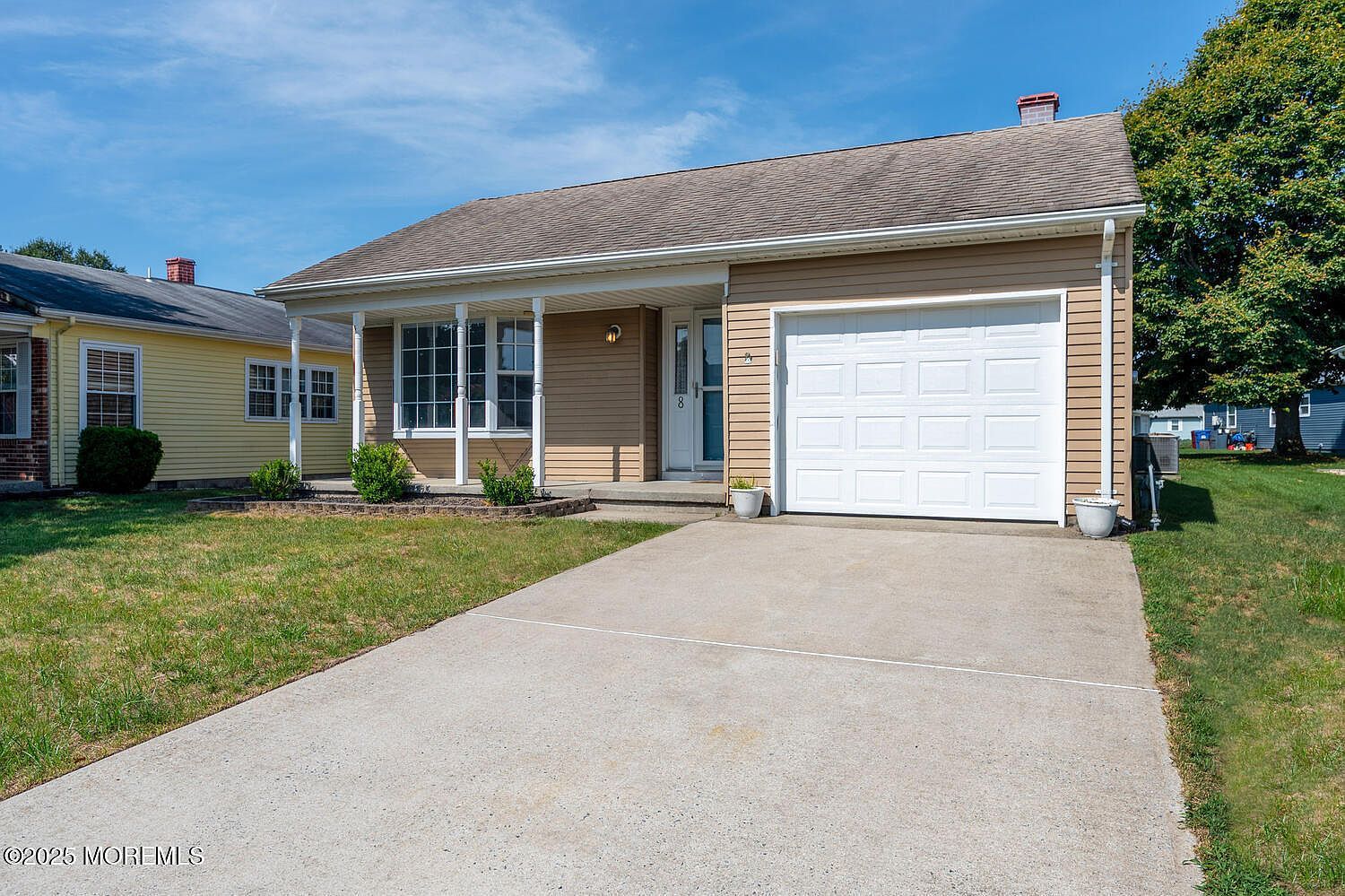 8 Manitoba Ct Toms River, NJ 08757 - Thumbnail 2