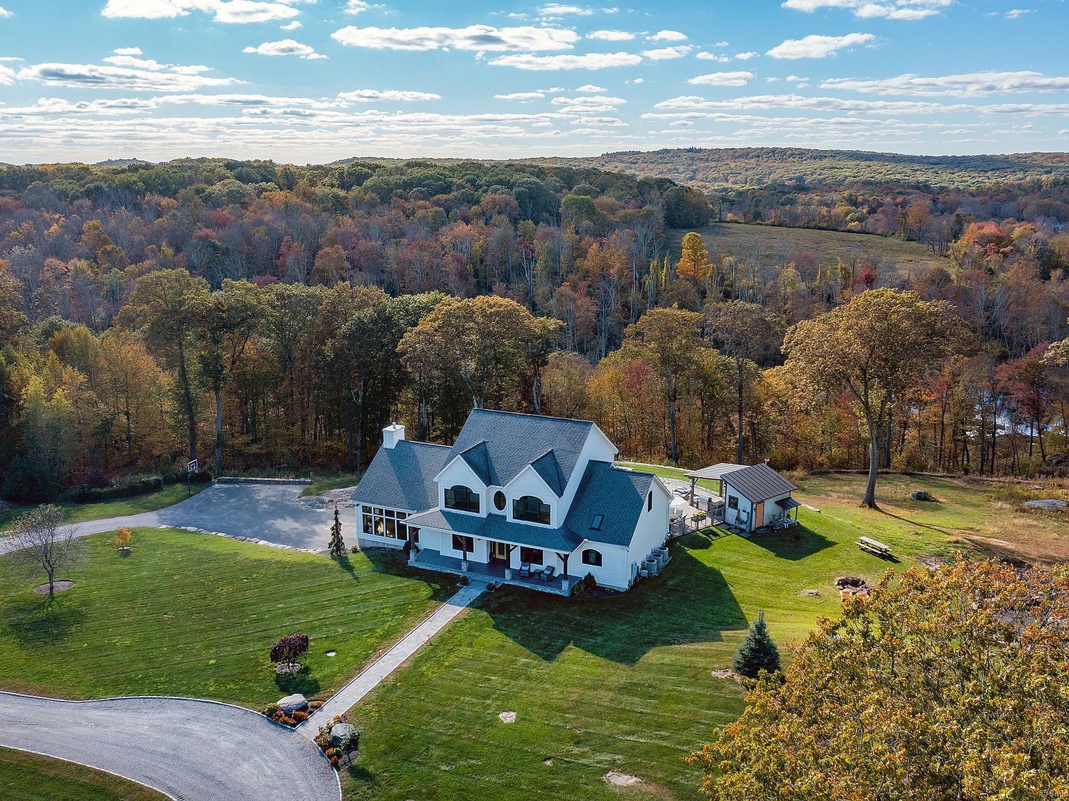 8 Bobcat Ln Warren, CT 06754 - Thumbnail 2