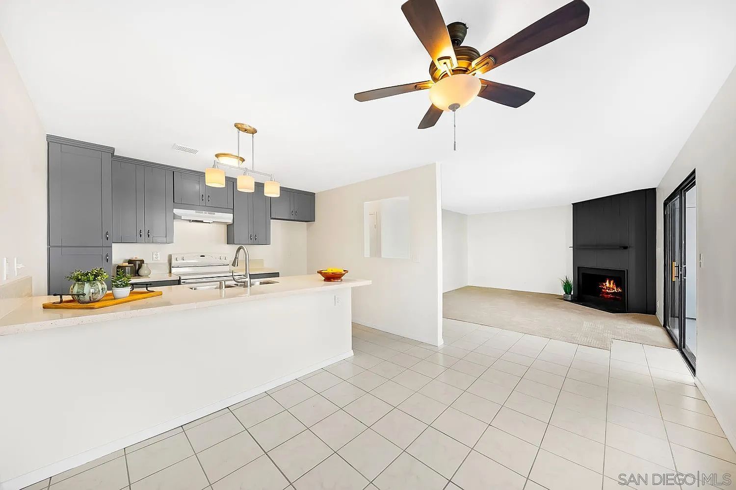 3219 Midway Dr UNIT 407 San Diego, CA 92110 - Thumbnail 2