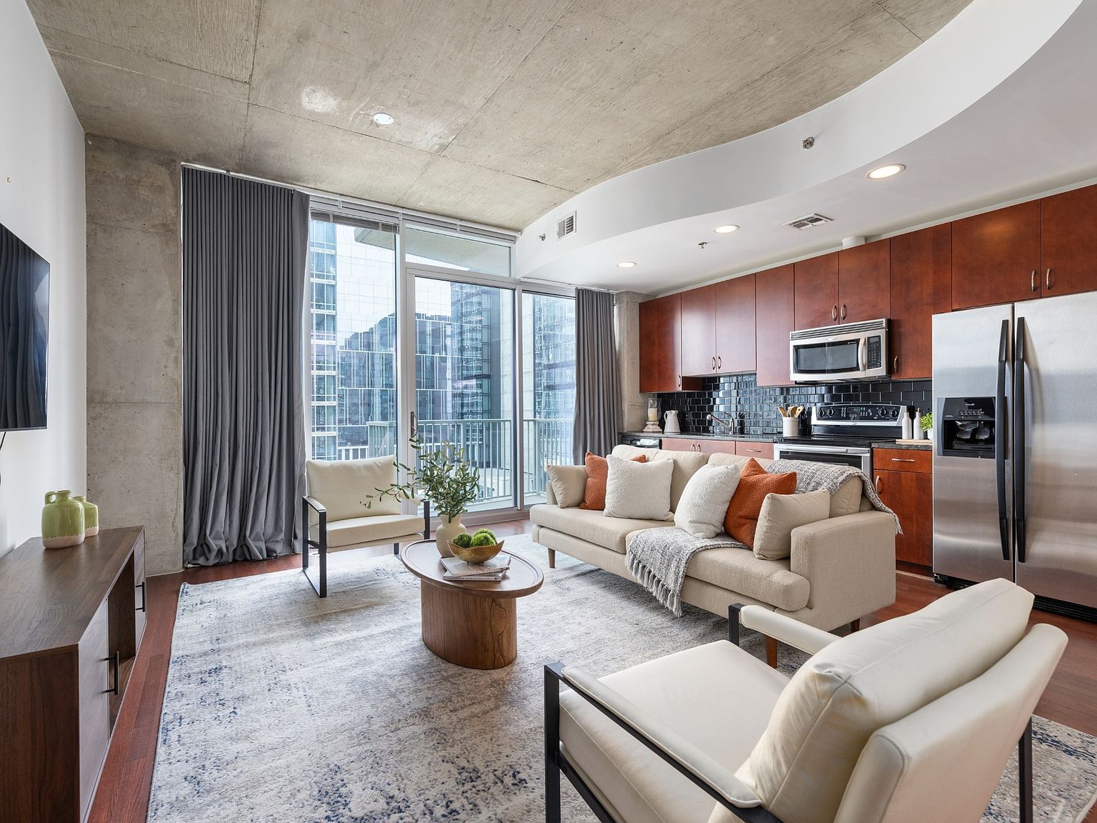 301 Demonbreun St UNIT 1307 Nashville, TN 37201 - Thumbnail 2