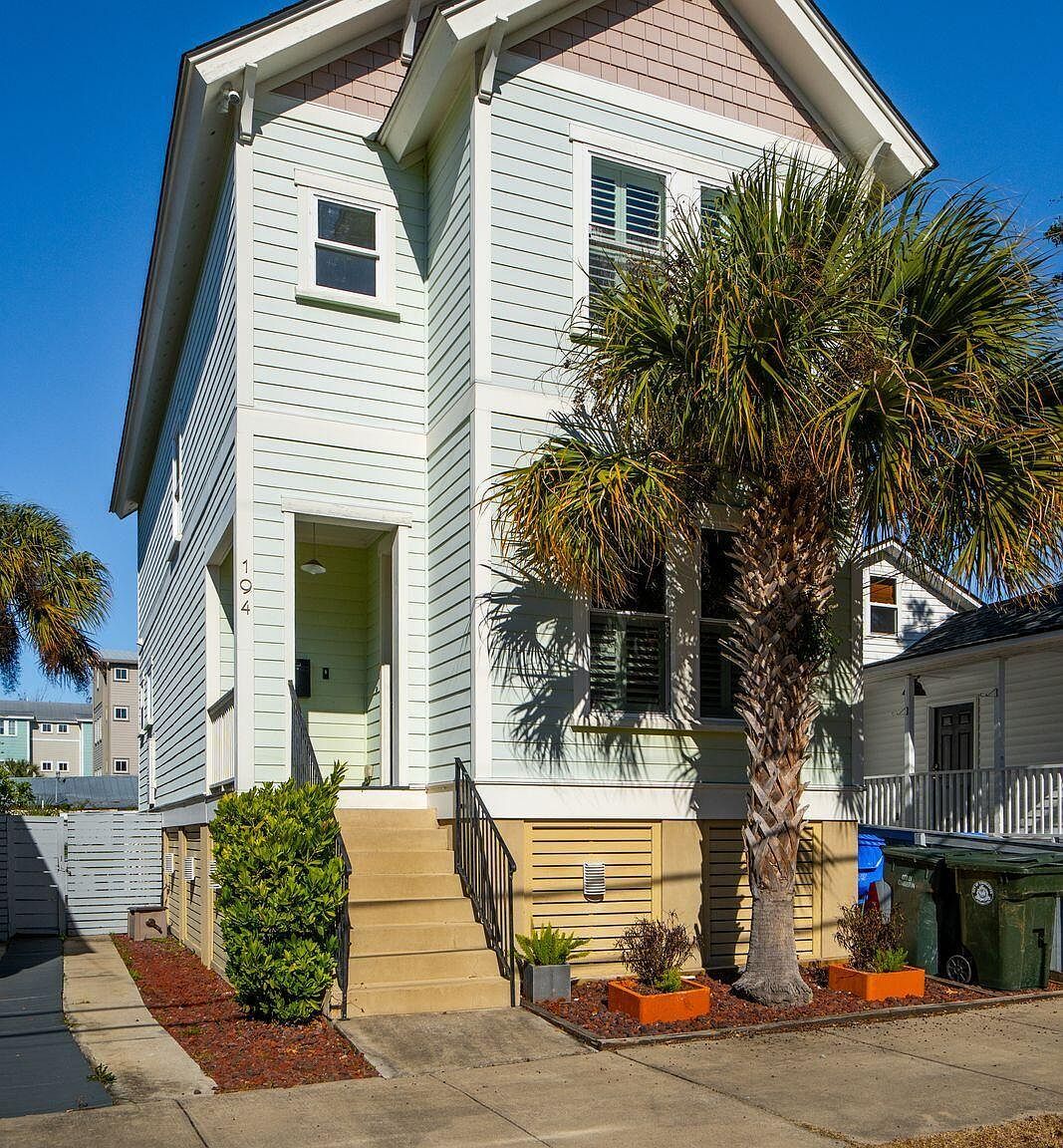 194 Fishburne St Charleston, SC 29403 - Thumbnail 2