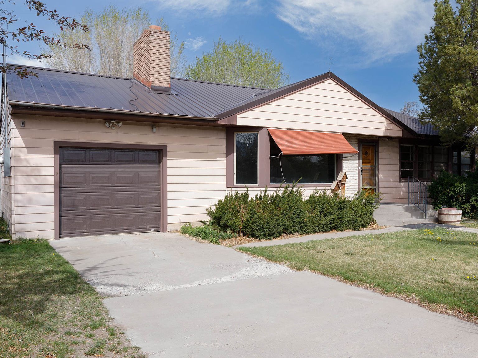 210 S 100 W Kingston, UT 84743  | Single Family
