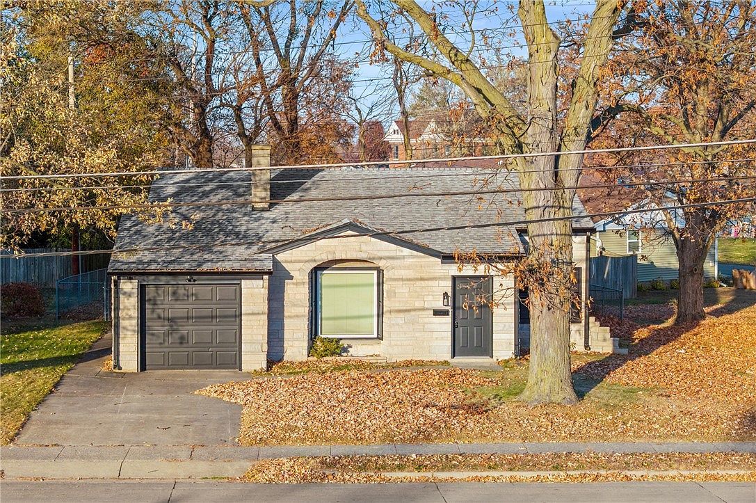 643 E Court St Paris, IL 61944 - Thumbnail 2