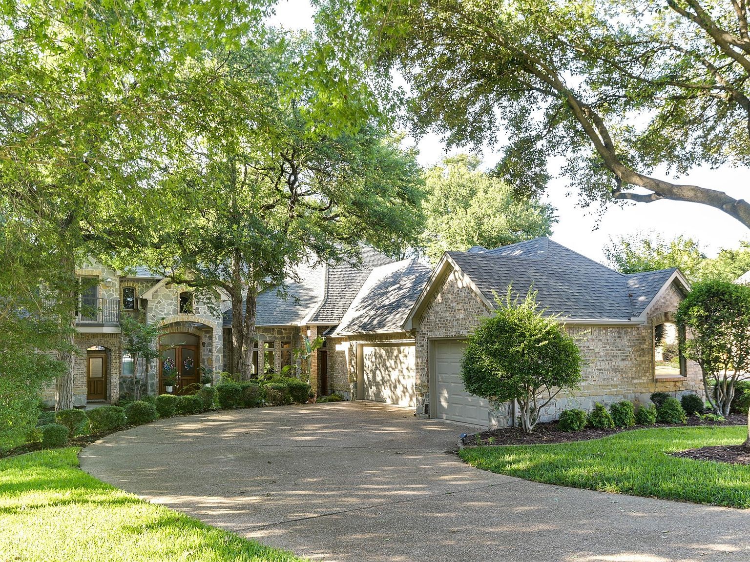 1014 Amanda Dr Mansfield, TX 76063 - Thumbnail 2