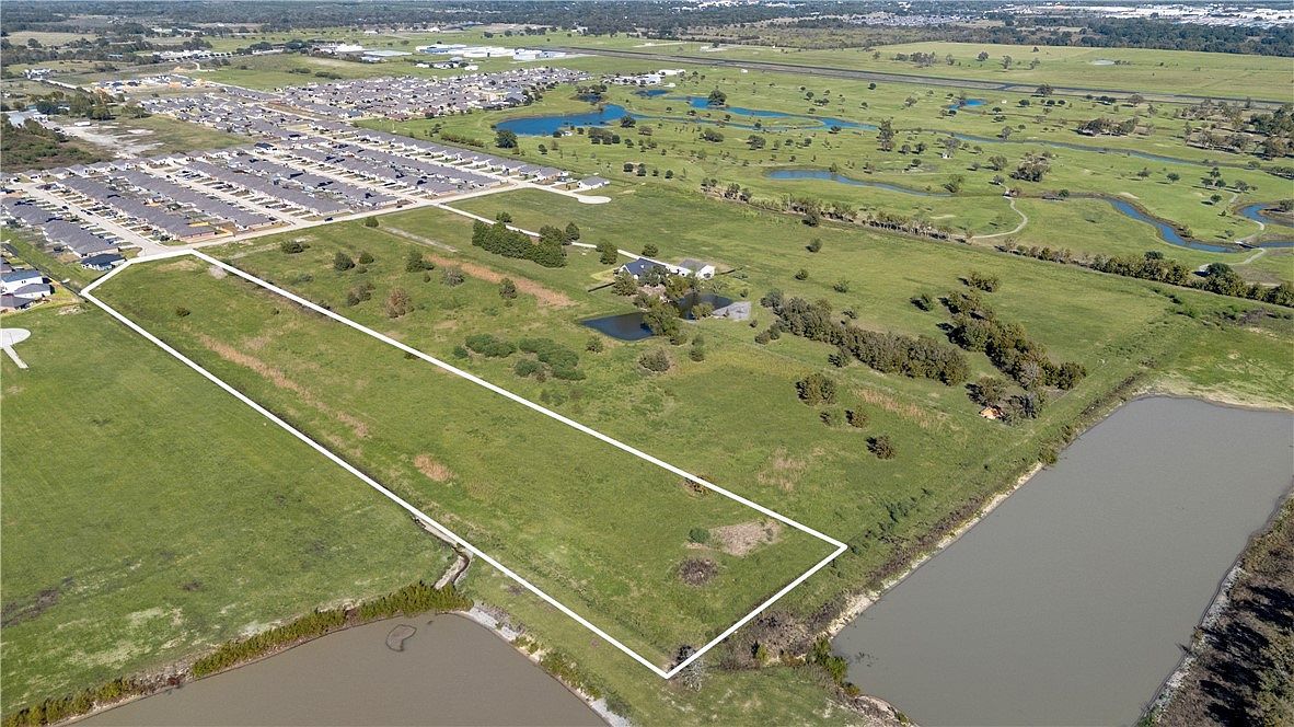 45 9th St Navasota, TX 77868 - Thumbnail 2