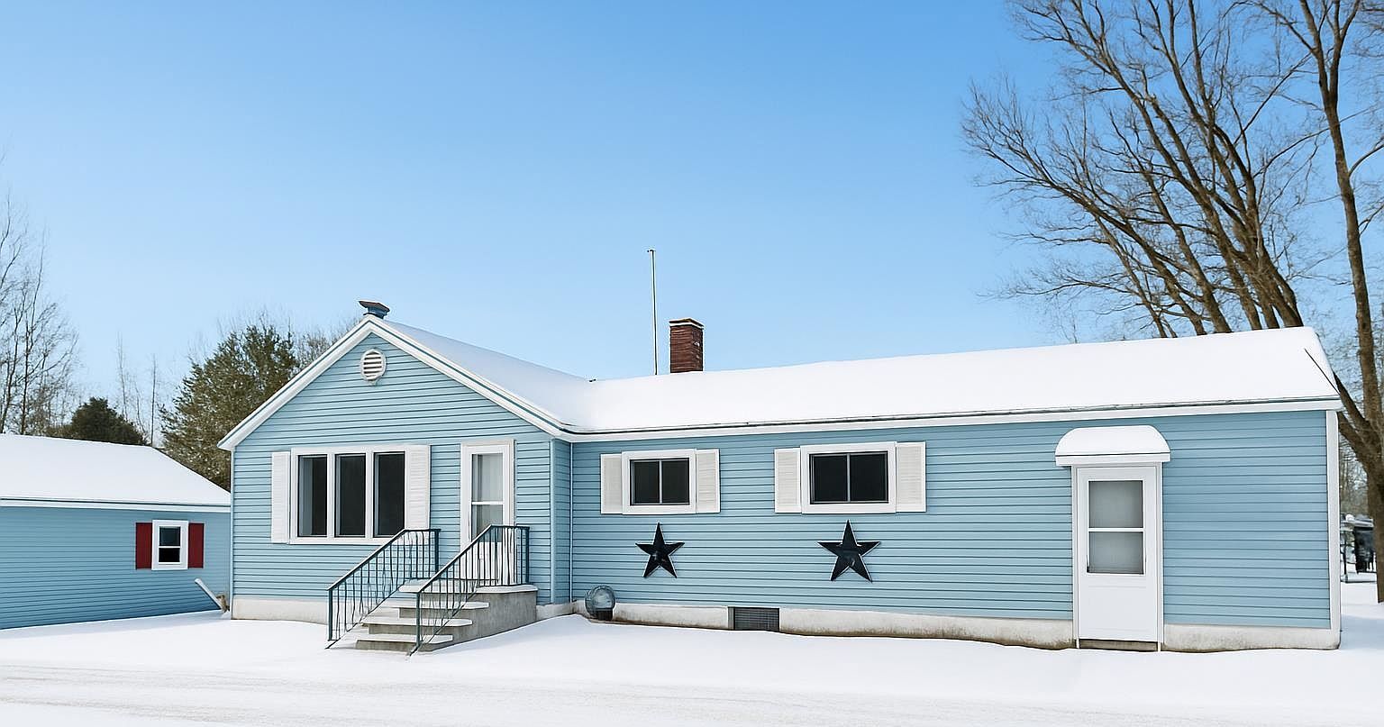 W5317 Elmwood Rd Menominee, MI 49858 - Thumbnail 2