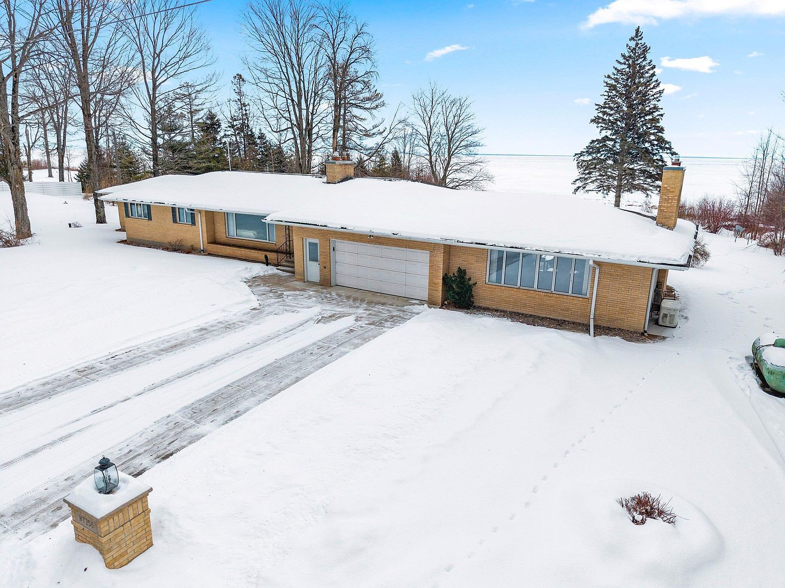 N7256 Highway 35 #M Stephenson, MI 49887 - Thumbnail 2