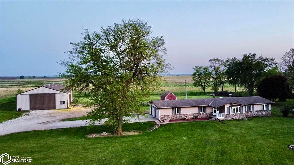 153 310th St Coon Rapids, IA 50058 - Thumbnail 2