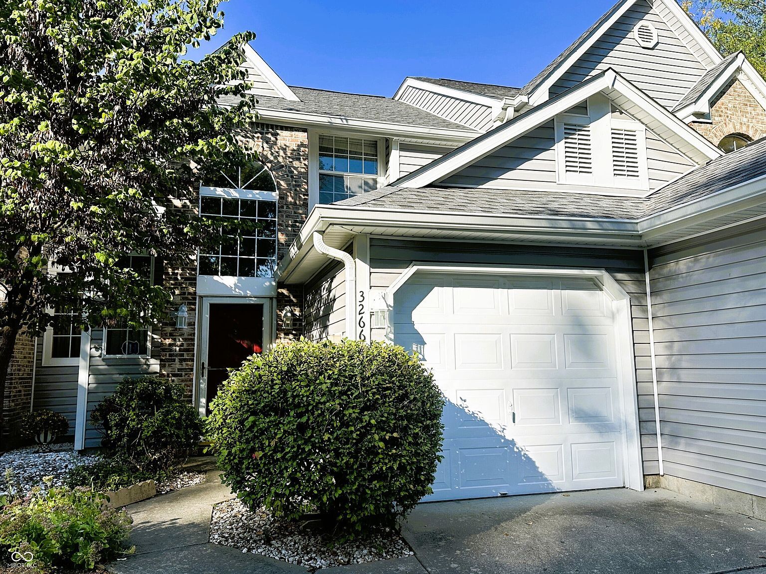 3266 Oceanline East Dr Indianapolis, IN 46214 - Thumbnail 2