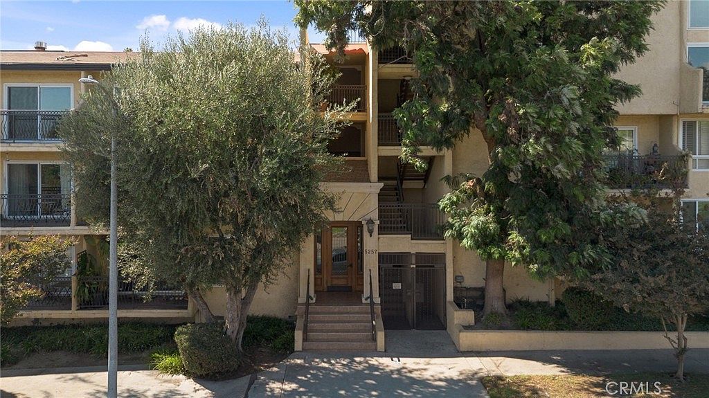 5257 Radford Ave UNIT 212 Valley Village, CA 91607 - Thumbnail 2