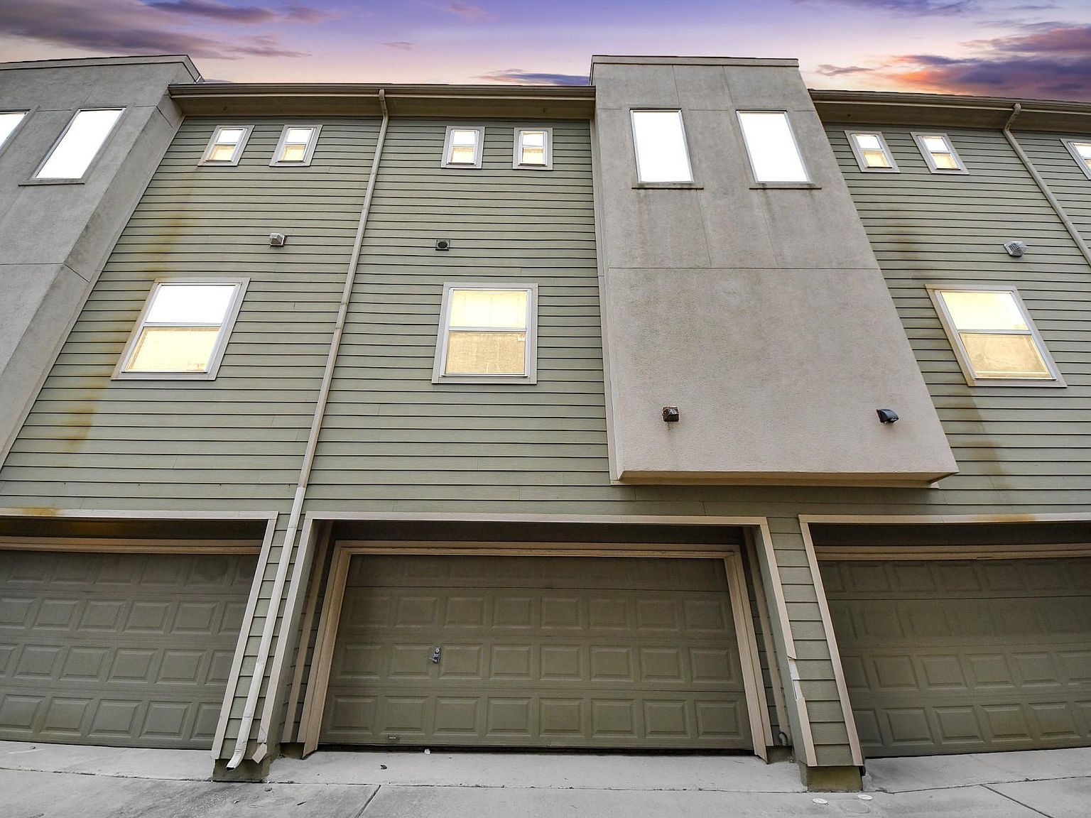 1403 Delano St #6 Houston, TX 77003 - Thumbnail 2