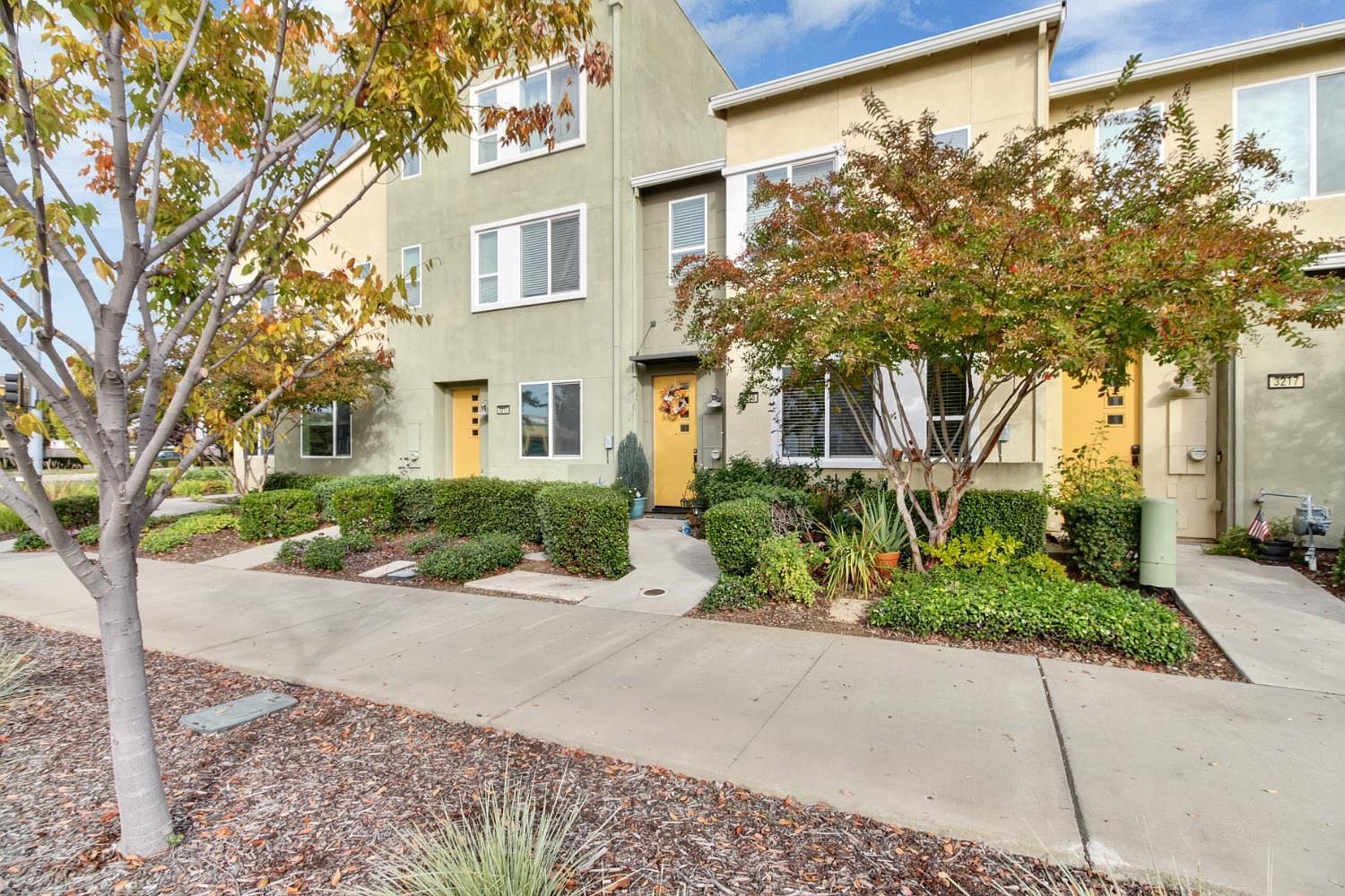 3215 Bridgeway Dr Rancho Cordova, CA 95670 - Thumbnail 2