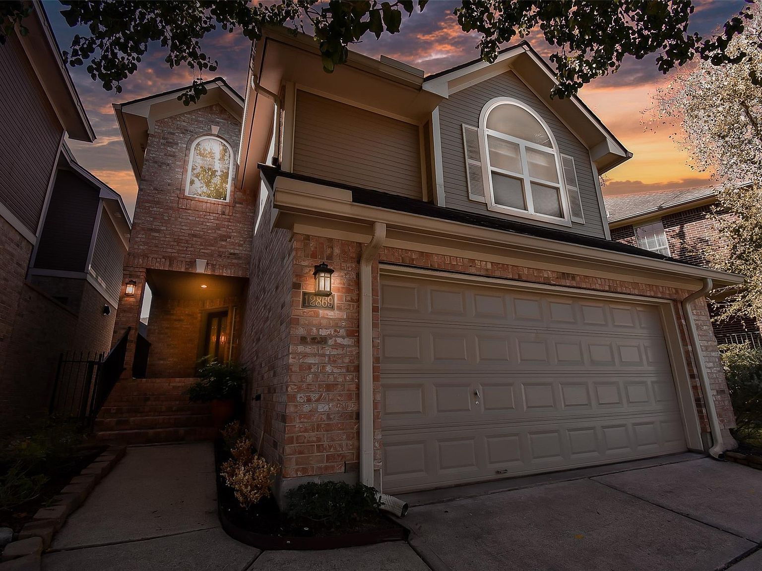 12869 Kingsbridge Ln Houston, TX 77077 - Thumbnail 2