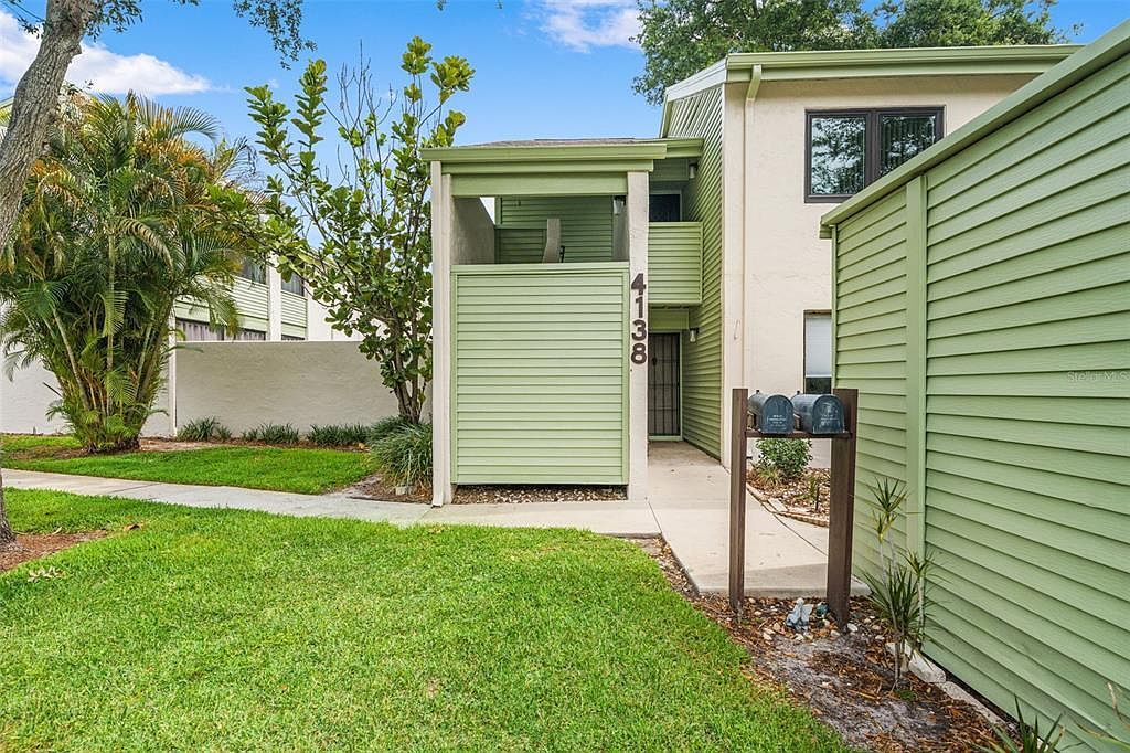 4138 Pinelake Ln APT 201 Tampa, FL 33618, 33618