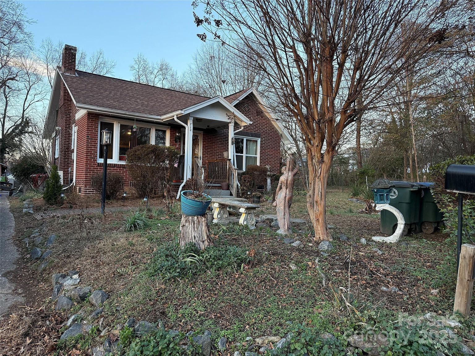 712 Griffin Ave NW Valdese, NC 28690 - Thumbnail 2