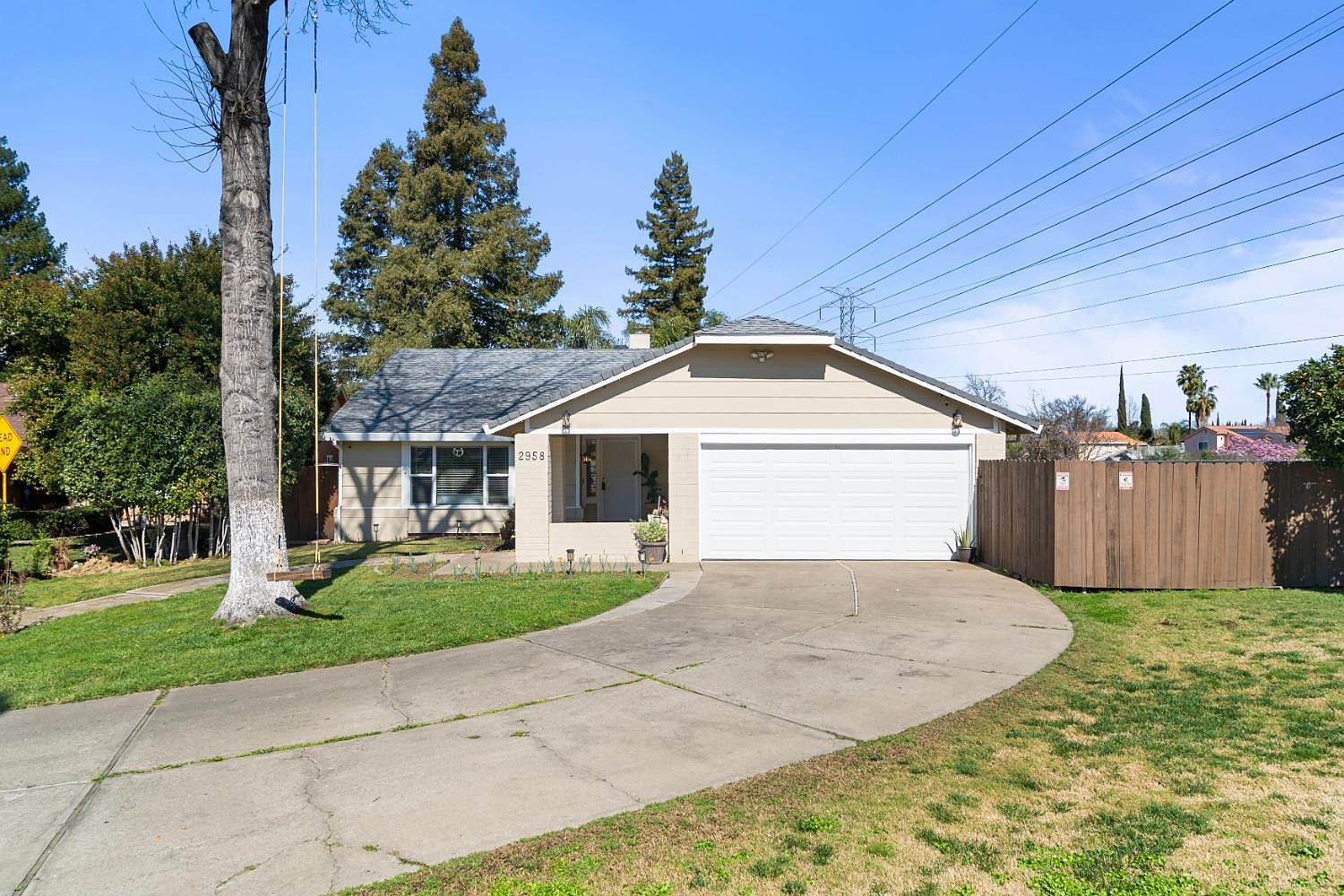 2958 Erin Dr Sacramento, CA 95833 - Thumbnail 2