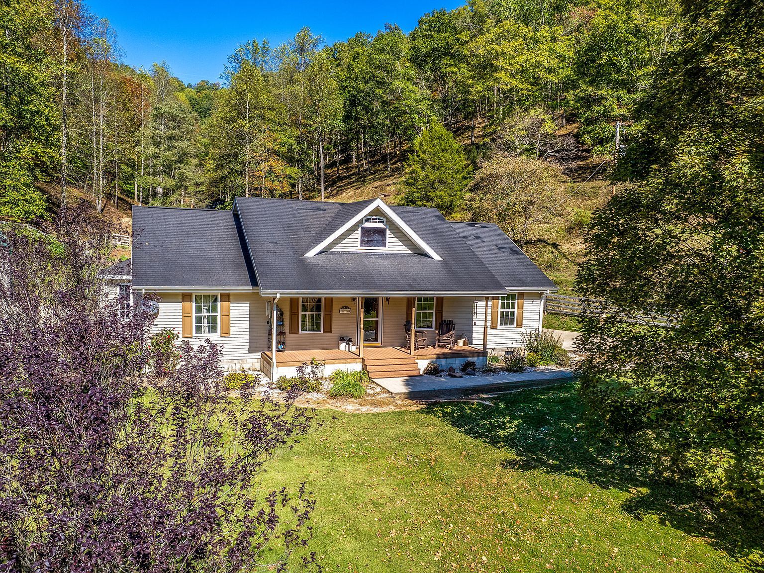 1173 Gun Creek Rd Salyersville, KY 41465 - Thumbnail 2