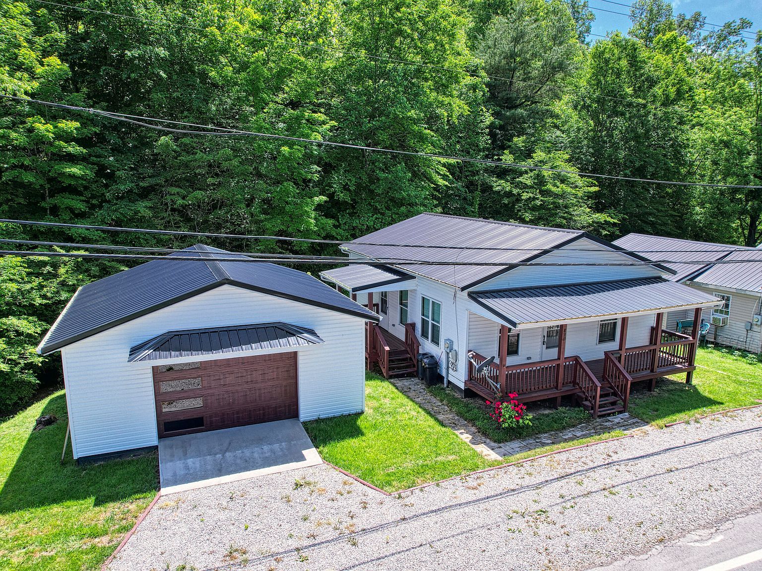 896 Prestonsburg St West Liberty, KY 41472 - Thumbnail 2