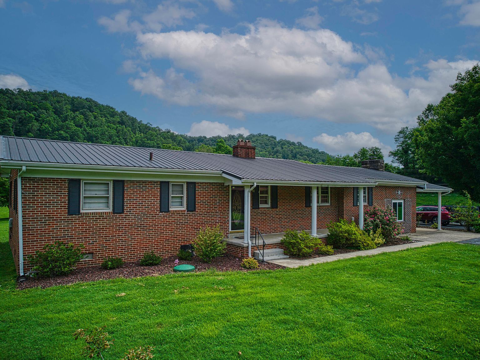 4787 S River Rd Salyersville, KY 41465 - Thumbnail 2