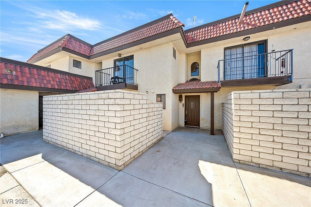 761 Bourbon St #D-3 Pahrump, NV 89048 - Thumbnail 2