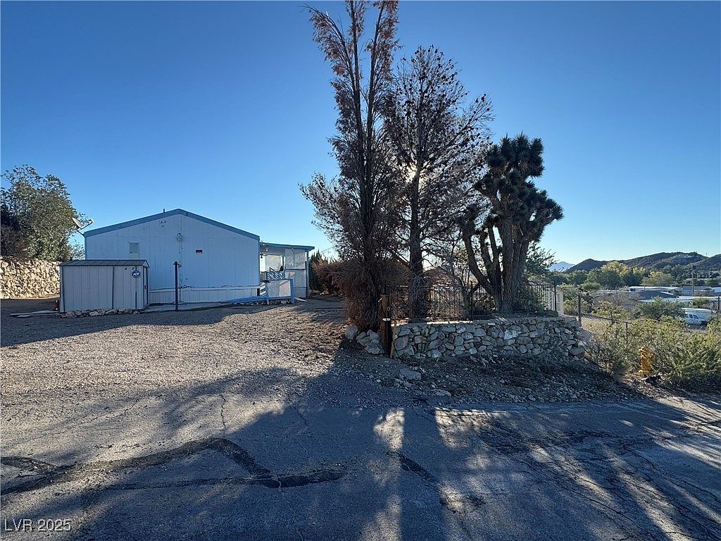 240 N Main St Searchlight, NV 89046 - Thumbnail 2