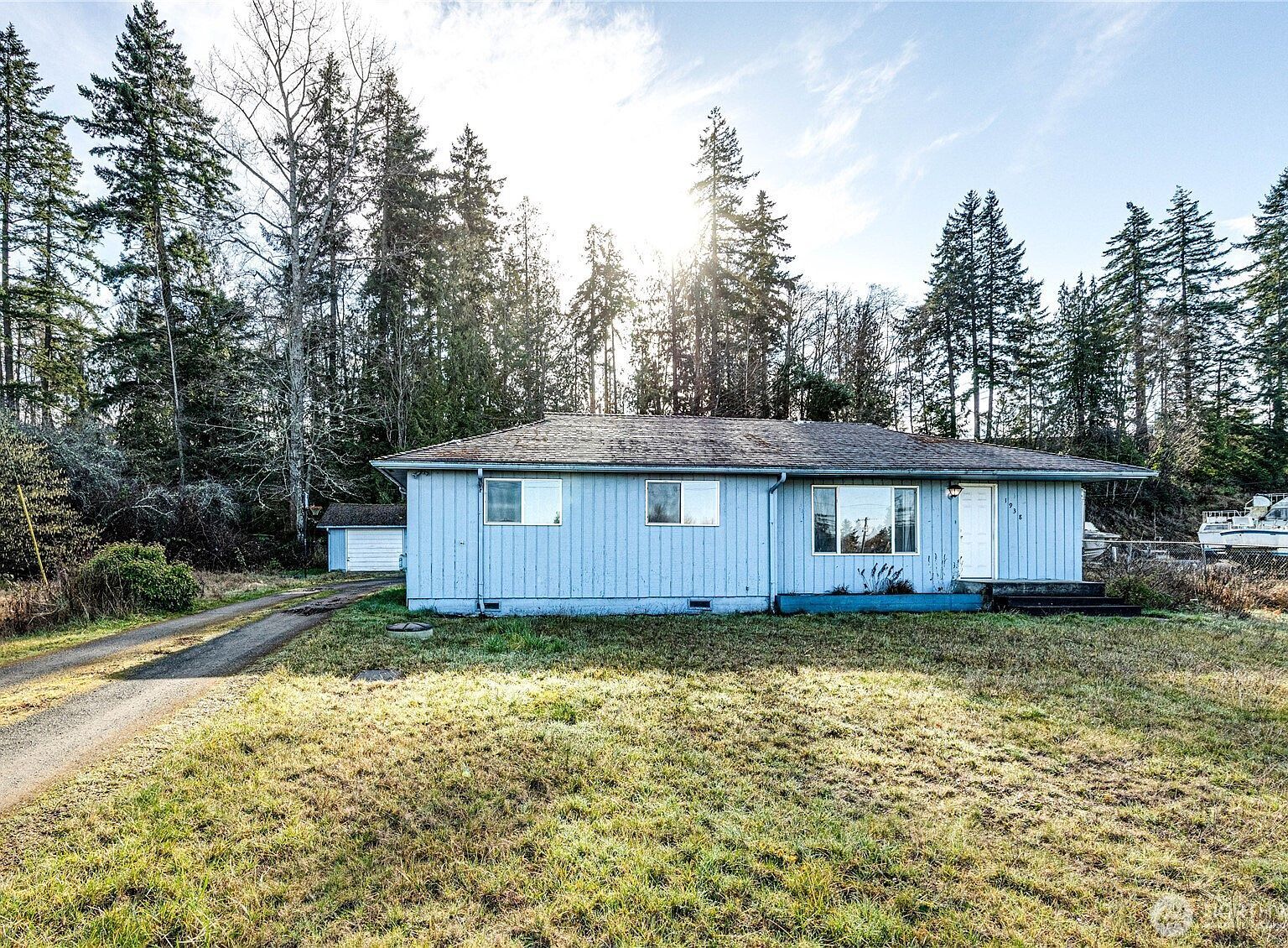 1938 W Highway 101 Port Angeles, WA 98363 - Thumbnail 2