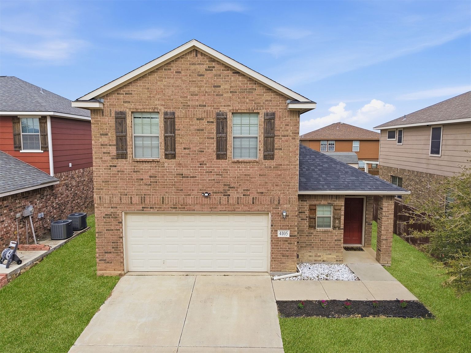 4105 Tiburon St Fort Worth, TX 76106 - Thumbnail 2