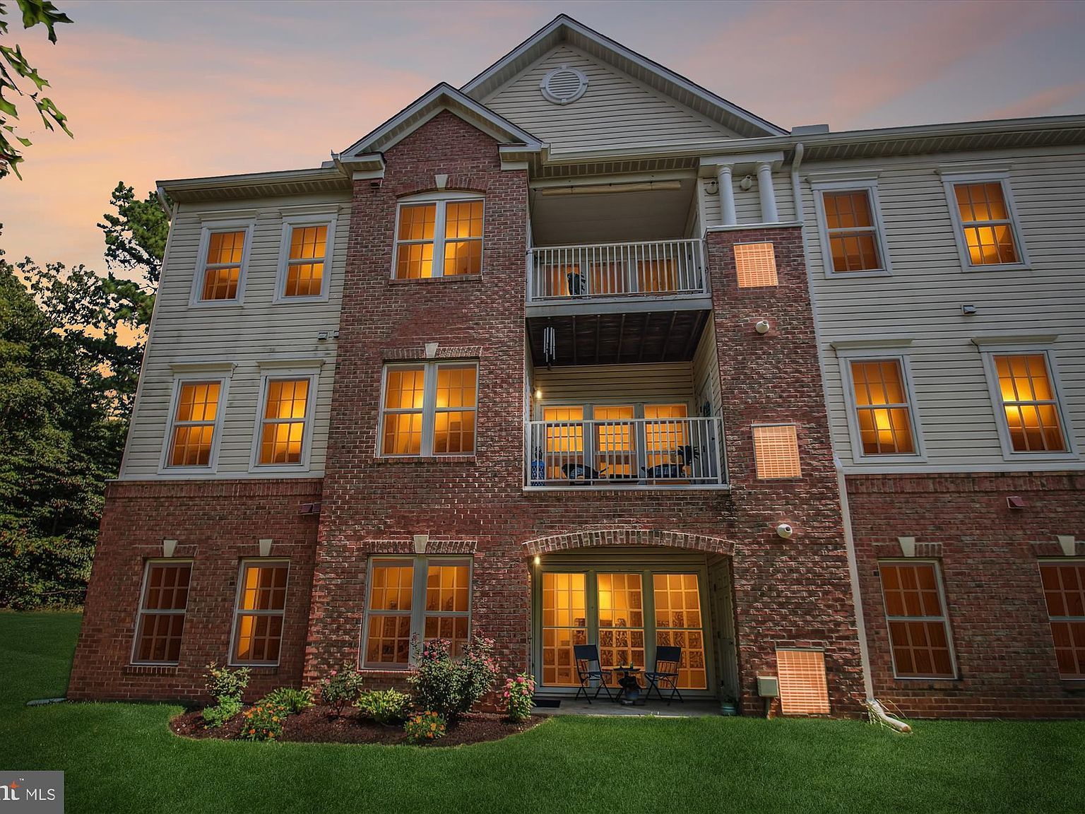 2406 Chestnut Terrace Ct UNIT 103 Odenton, MD 21113 - Thumbnail 2