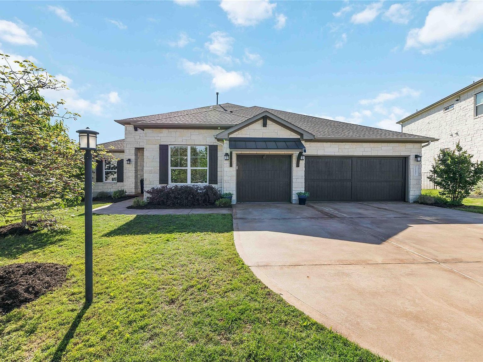 237 Abbeyville Walk Lakeway, TX 78738  | Single Family