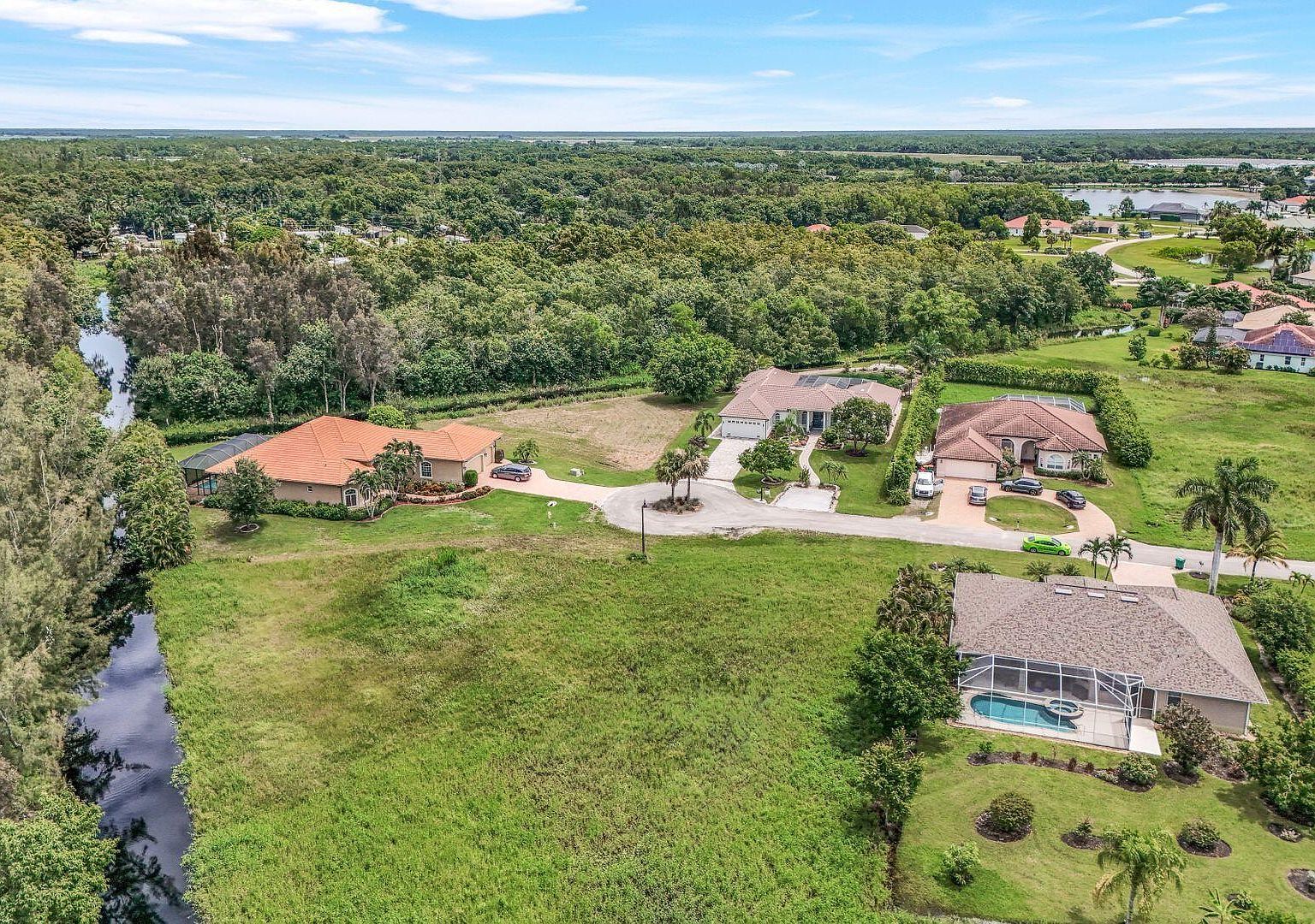 18181 Baywood Dr Naples, FL 34114 - Thumbnail 2