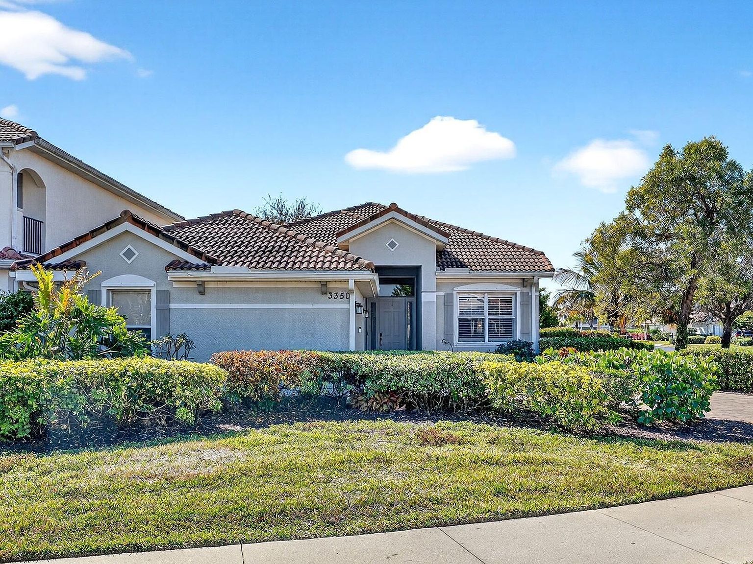 3350 Sandpiper Way Naples, FL 34109 - Thumbnail 2