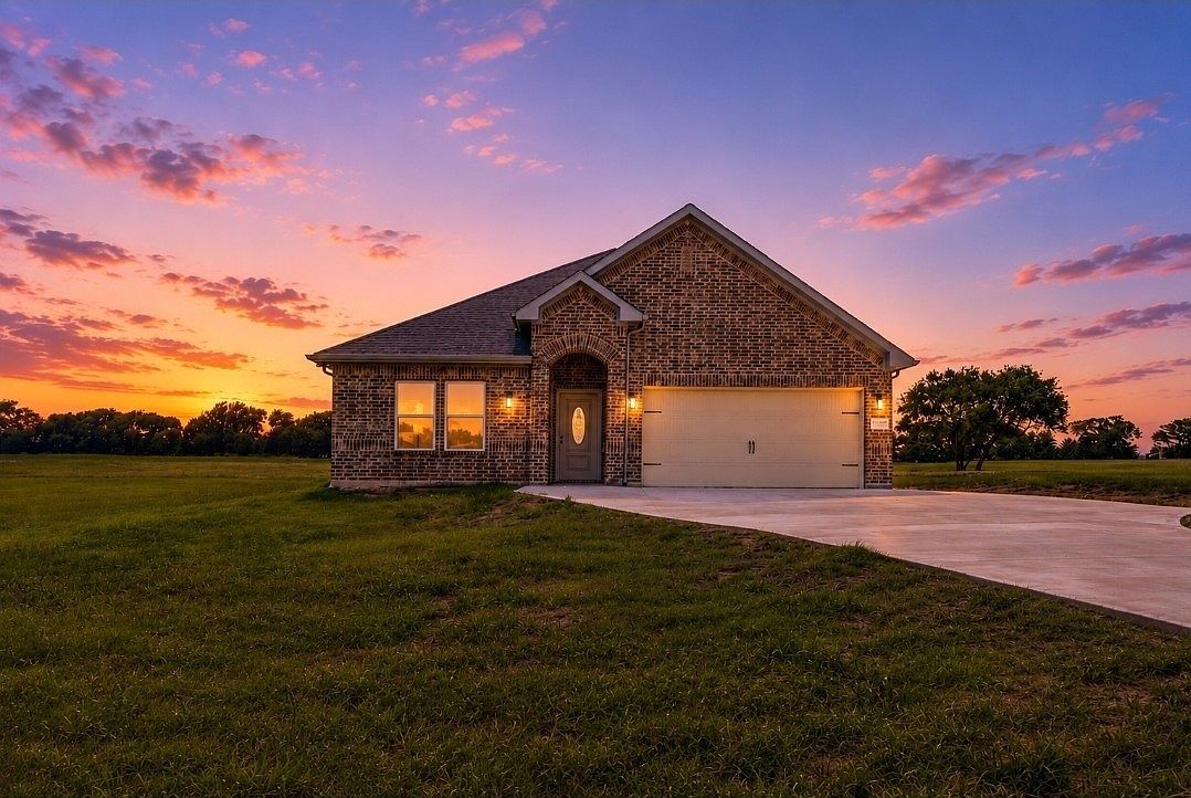 1948 County Road 1255 Savoy, TX 75479, 75479