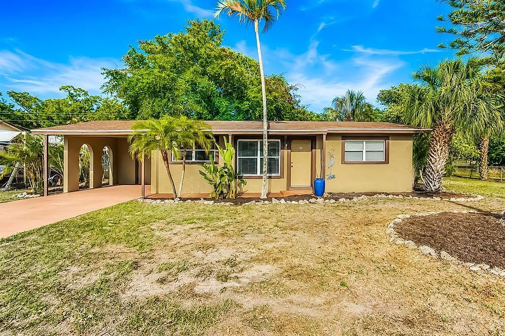 4219 35th St W Bradenton, FL 34205, 34205