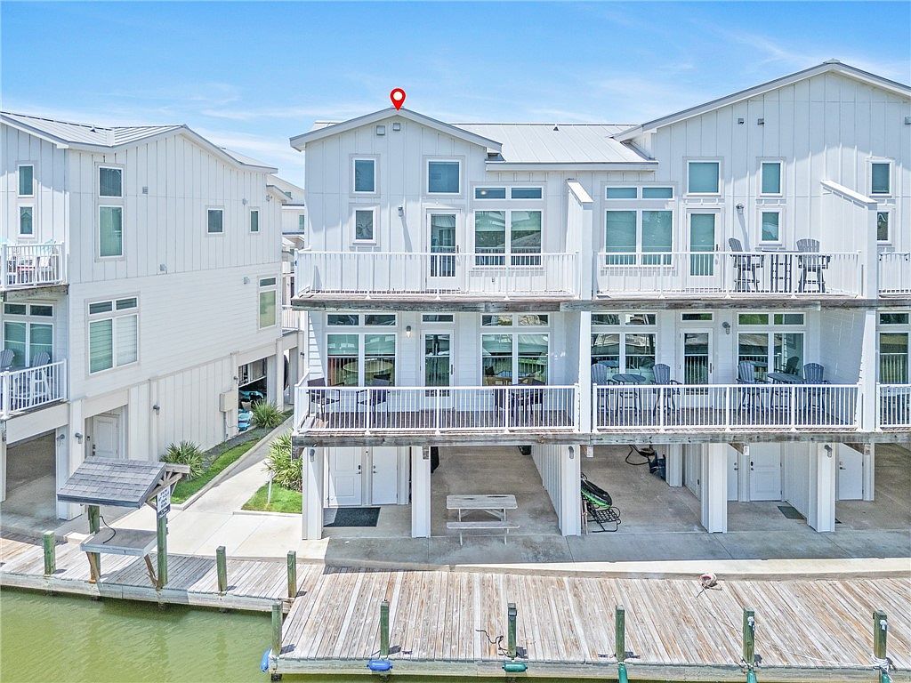 38 Mazatlan Dr APT 11 Rockport, TX 78382 - Thumbnail 2