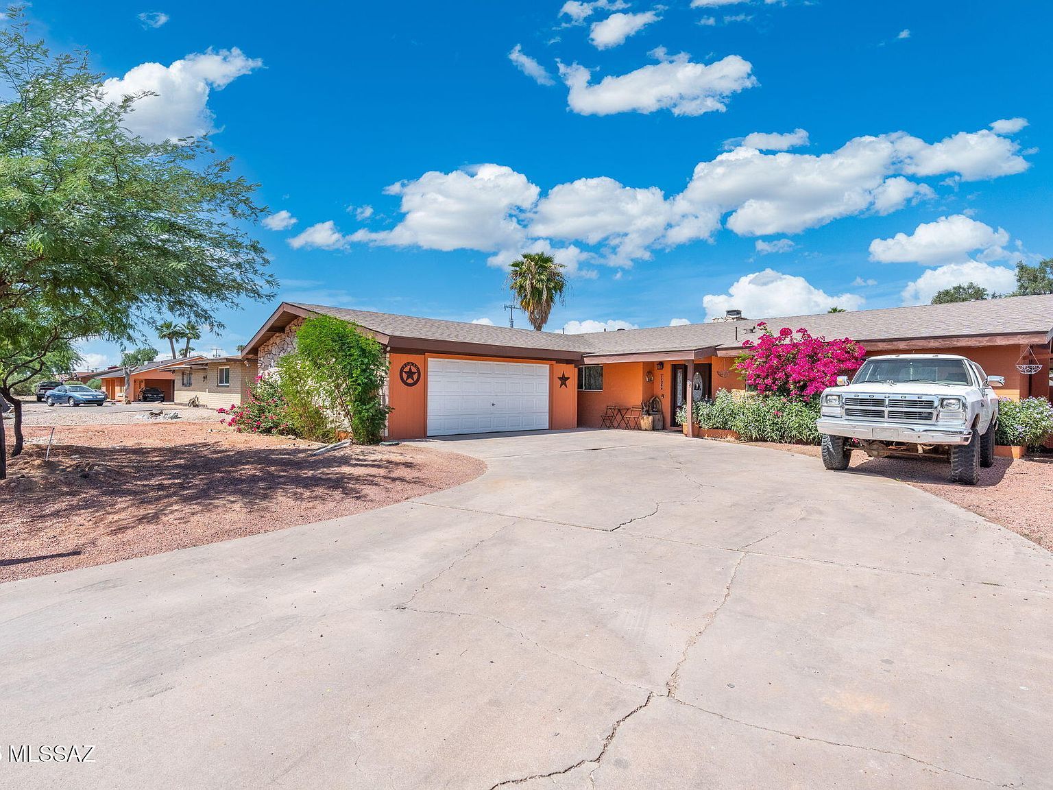 1126 E Laurel Dr Casa Grande, AZ 85122 - Thumbnail 2