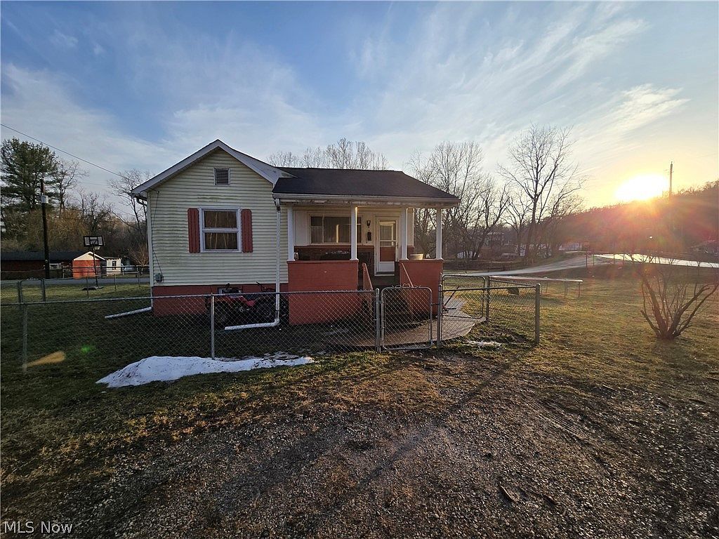 71421 Center St Saint Clairsville, OH 43950 - Thumbnail 2