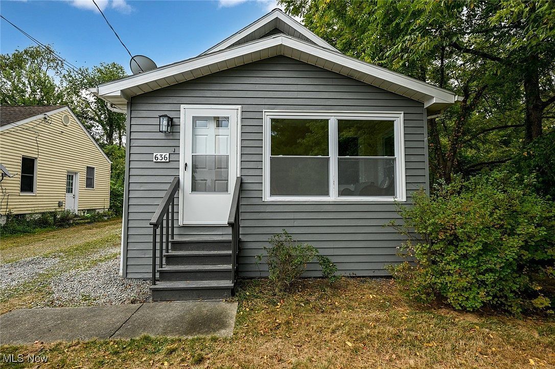 636 Flora Ave Akron, OH 44314 - Thumbnail 2