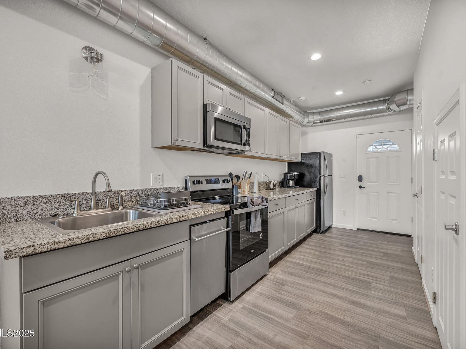 442 E 7th St #1 & 2 Reno, NV 89512 - Thumbnail 2