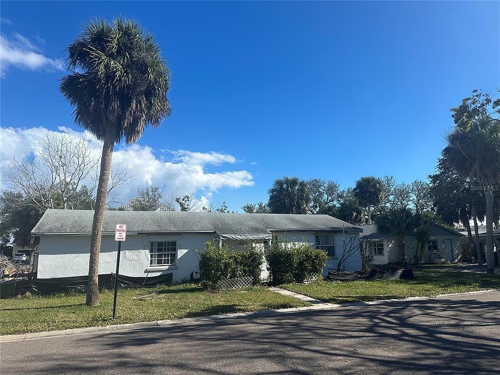 1811 2nd St Indian Rocks Beach, FL 33785 - Thumbnail 2