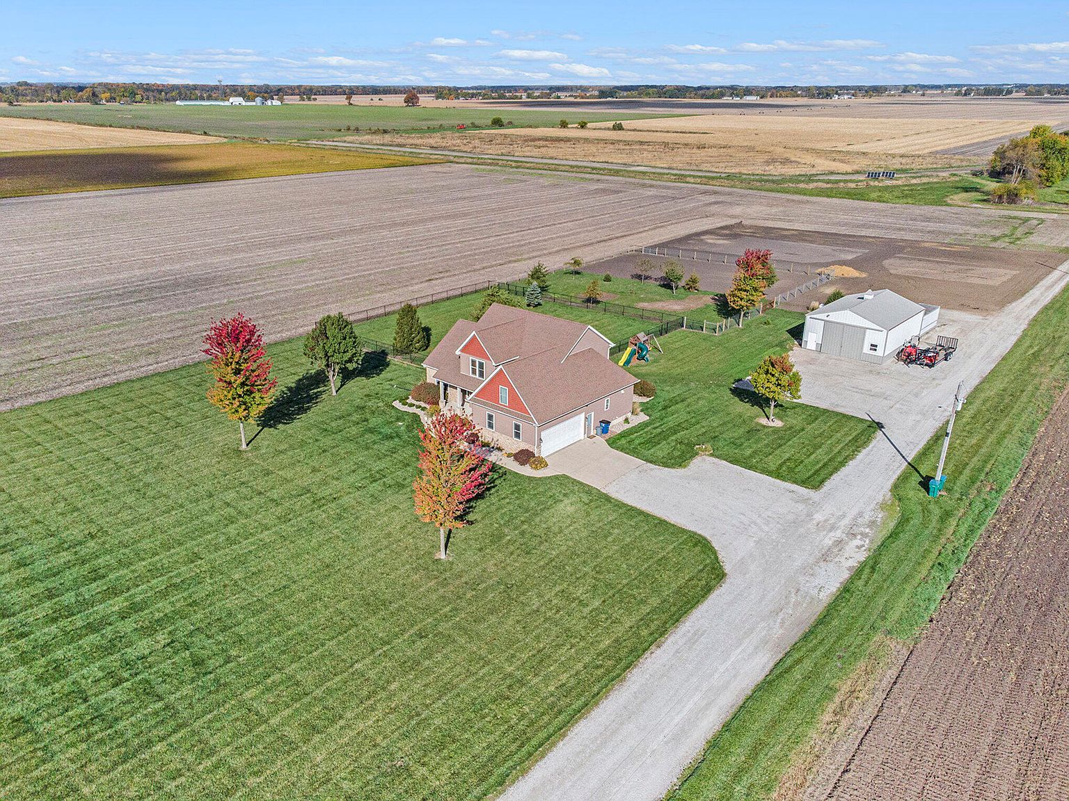 9237 W 1100 S Wanatah, IN 46390 - Thumbnail 2