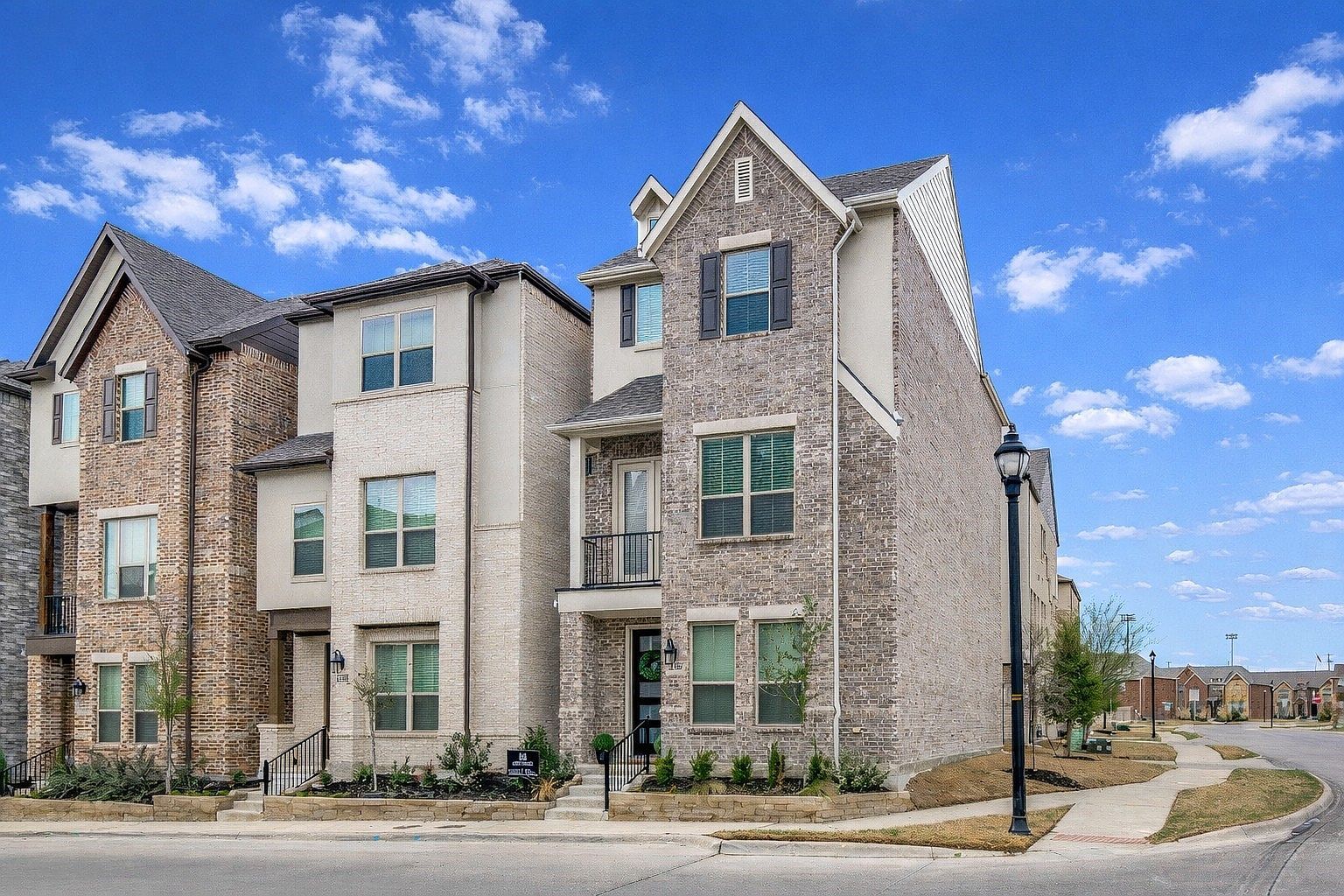 2204 Maverick Way Mesquite, TX 75149 - Thumbnail 2