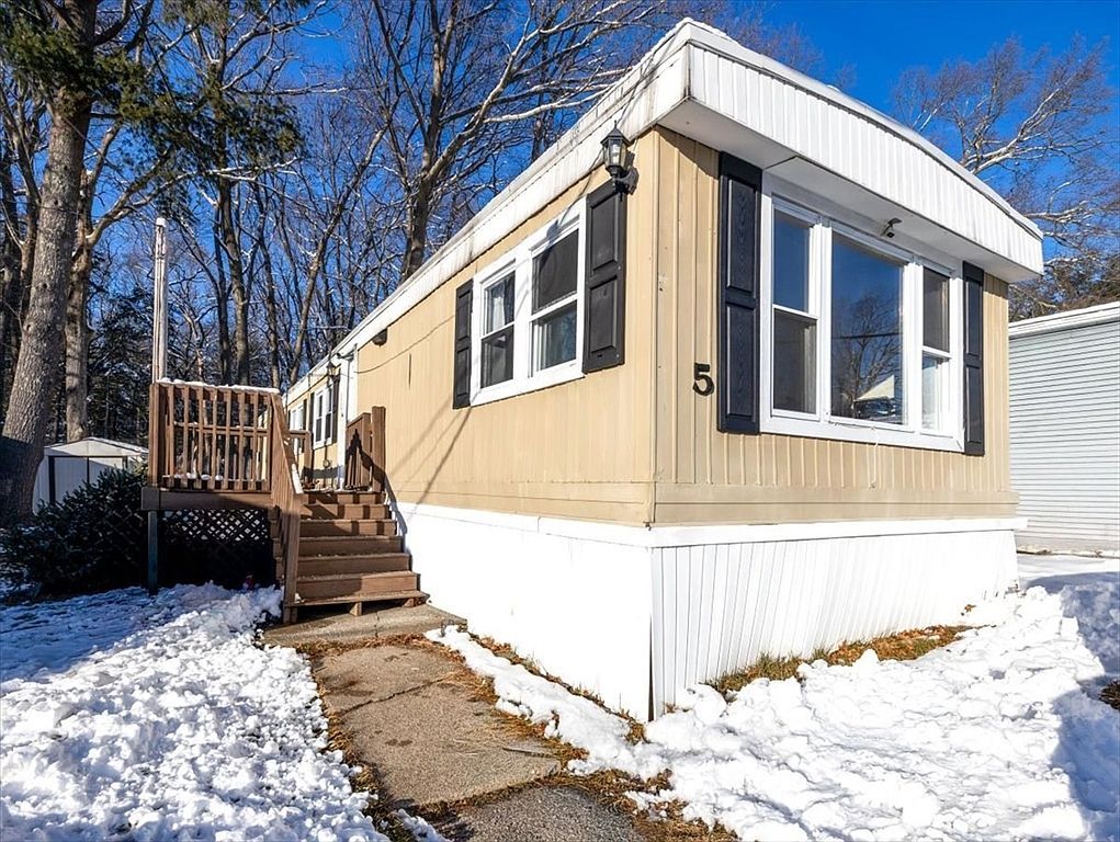 5 Alpine St Rockland, MA 02370 - Thumbnail 2