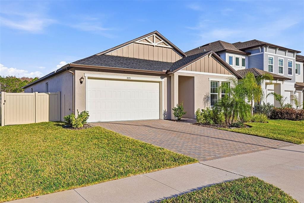 18351 Serene Lake Loop Lutz, FL 33548 - Thumbnail 2