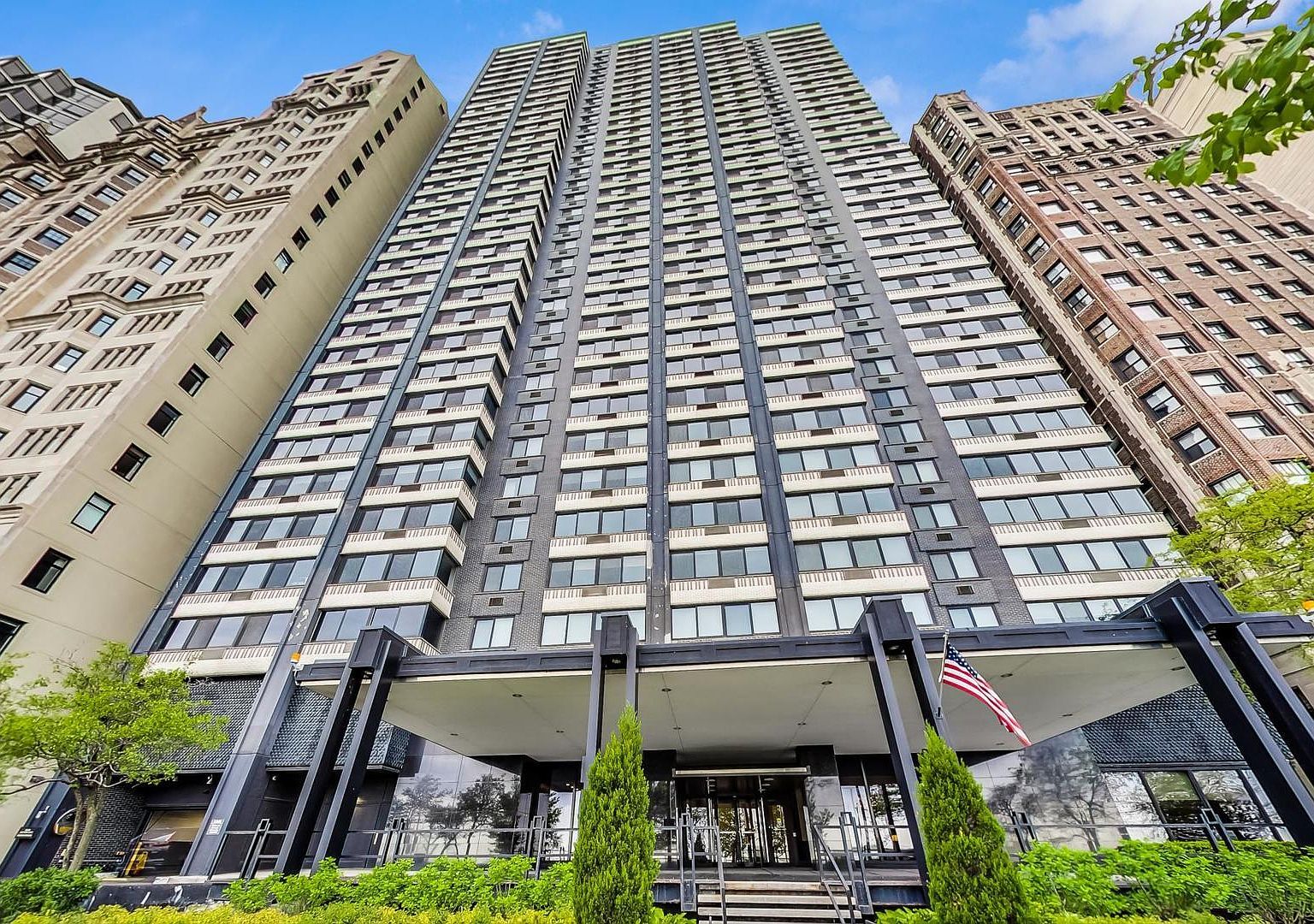 1440 N Lake Shore Dr APT 5D Chicago, IL 60610 - Thumbnail 2