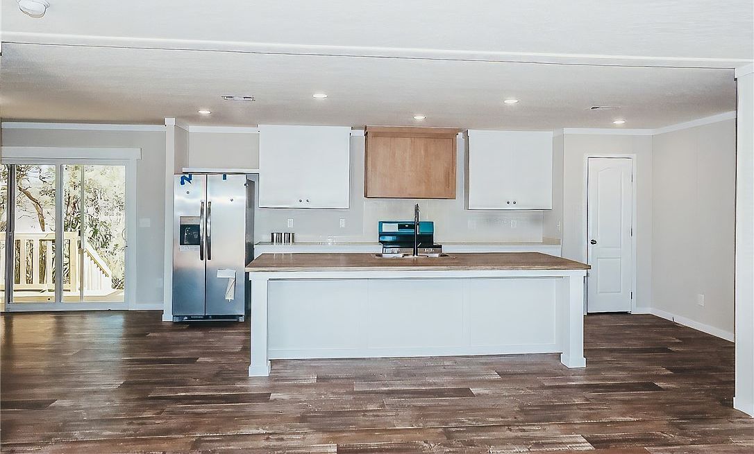 71 Jamies Way Jesup, GA 31545 - Thumbnail 2