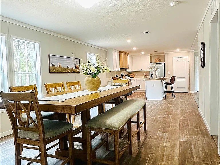 689 Auction Rd Waynesville, GA 31566 - Thumbnail 2