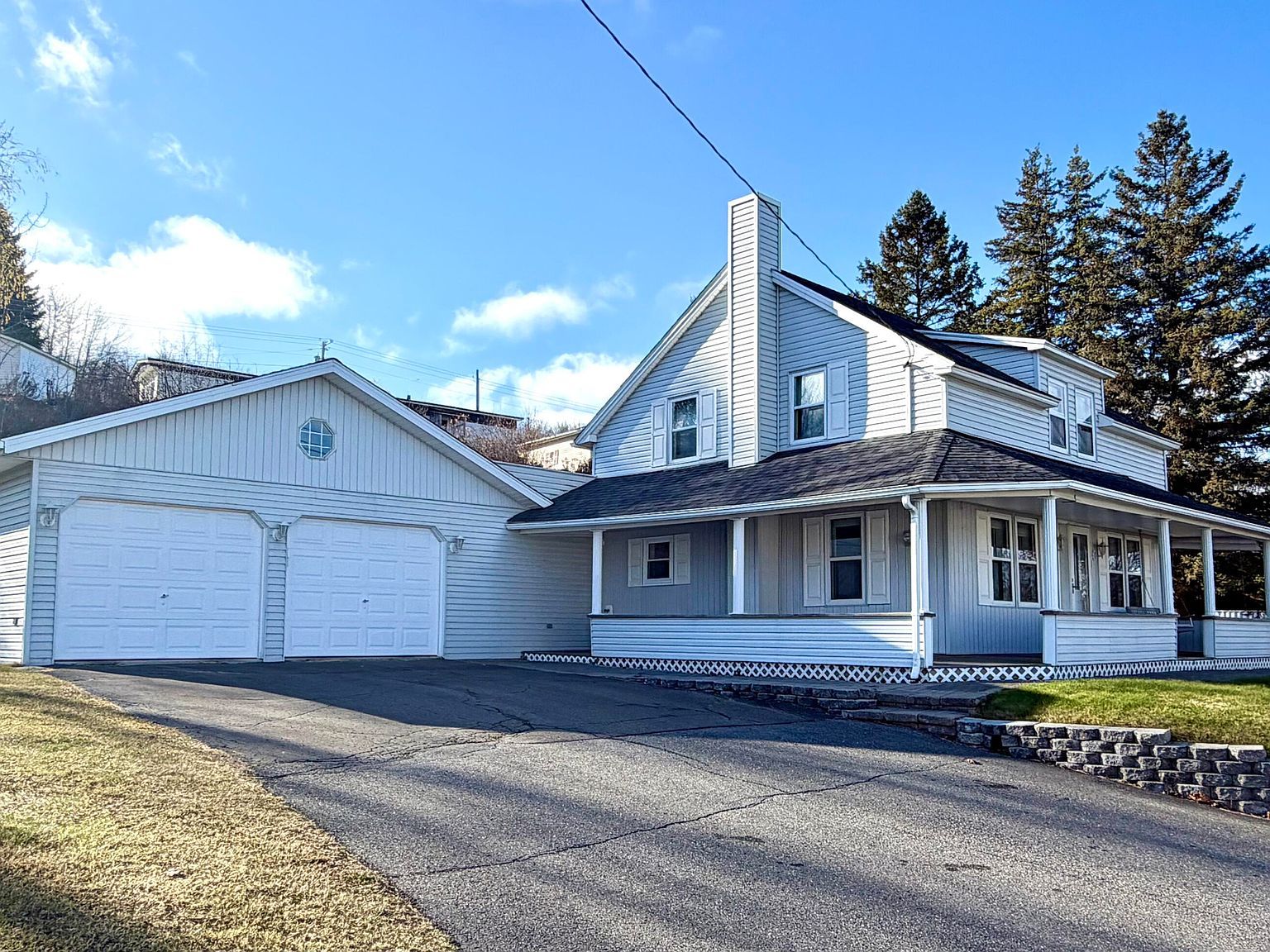 543 E Main St Madawaska, ME 04756 - Thumbnail 2